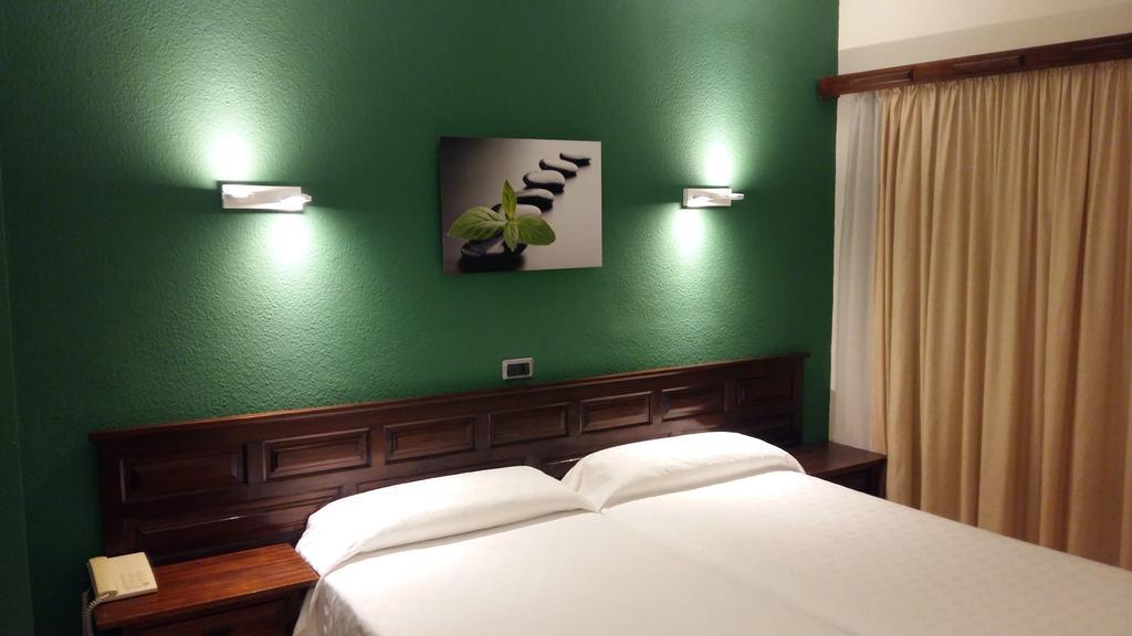 Hotel Tejuma 푸에르토 드 라 크루즈 외부 사진